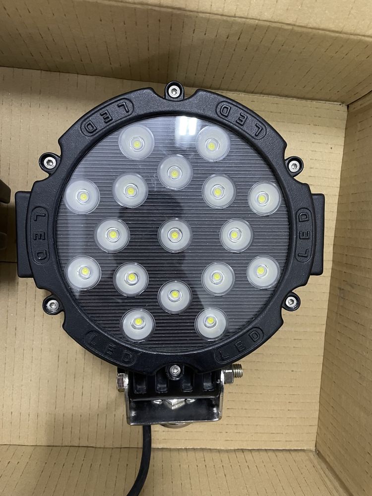 Farol Led 51W redondo preto