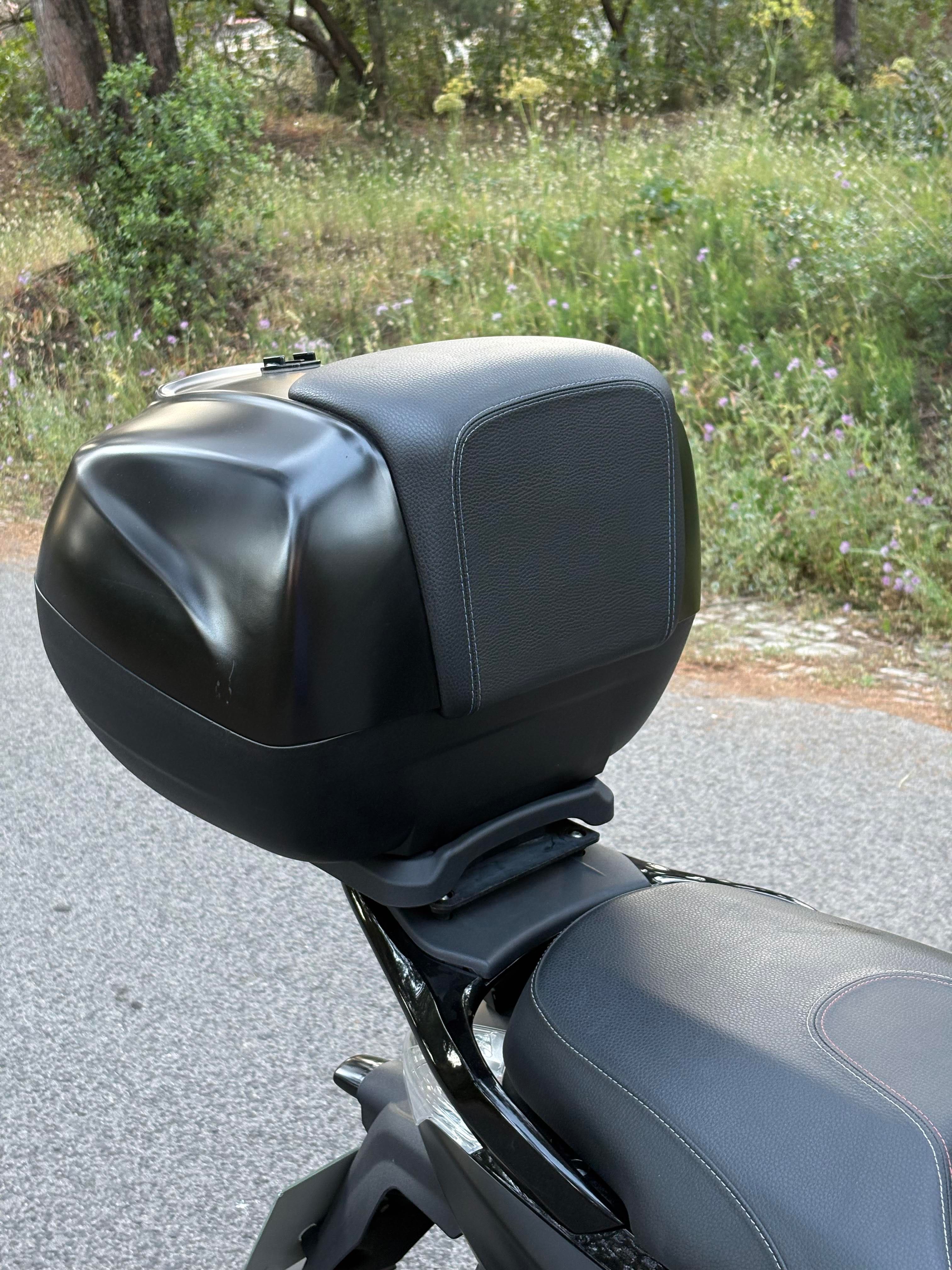Piaggio Beverly Sport Touring 350
