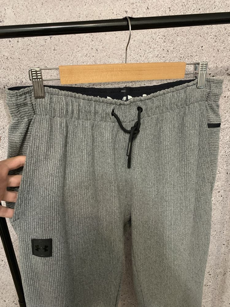 Штани under armour