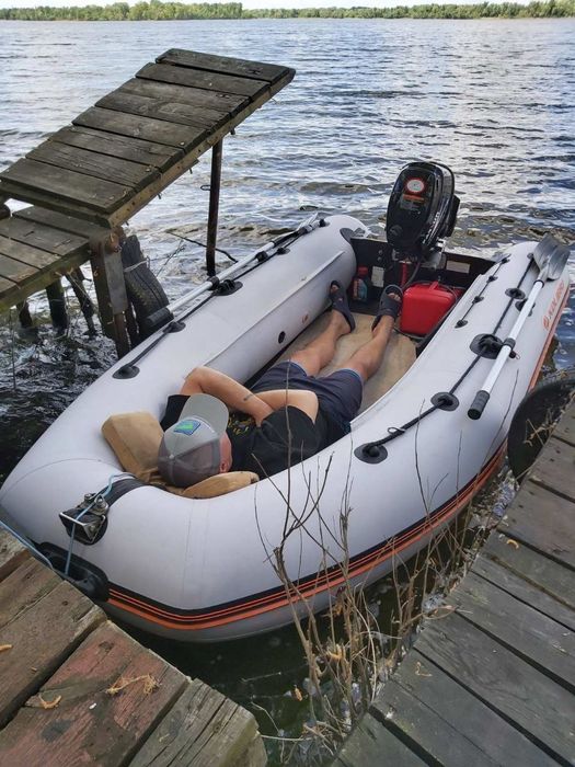 уЛодка Колибри КМ-300DL