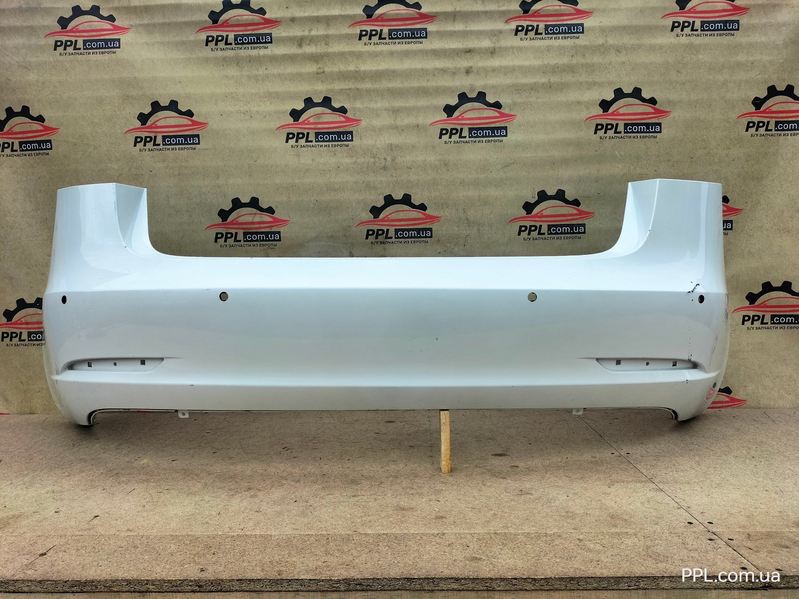 Tesla Model 3 2017-2023 бампер задний 1083983-00-G