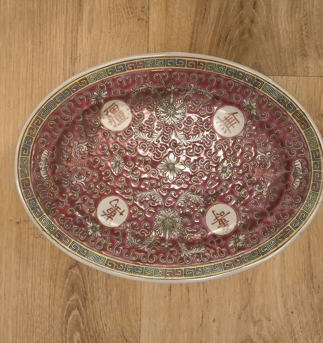 owalny półmisek z porcelany Mun Shou.
