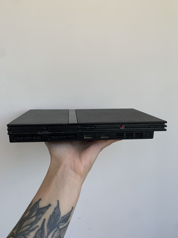 PlayStation 2 Продам 3 шт