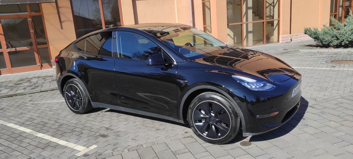 Tesla model y Тесла модел У