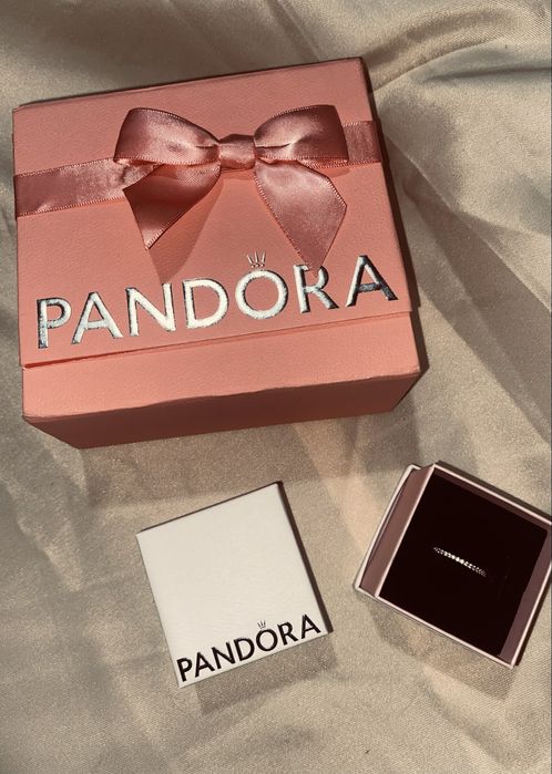 Anel (PANDORA) dourado