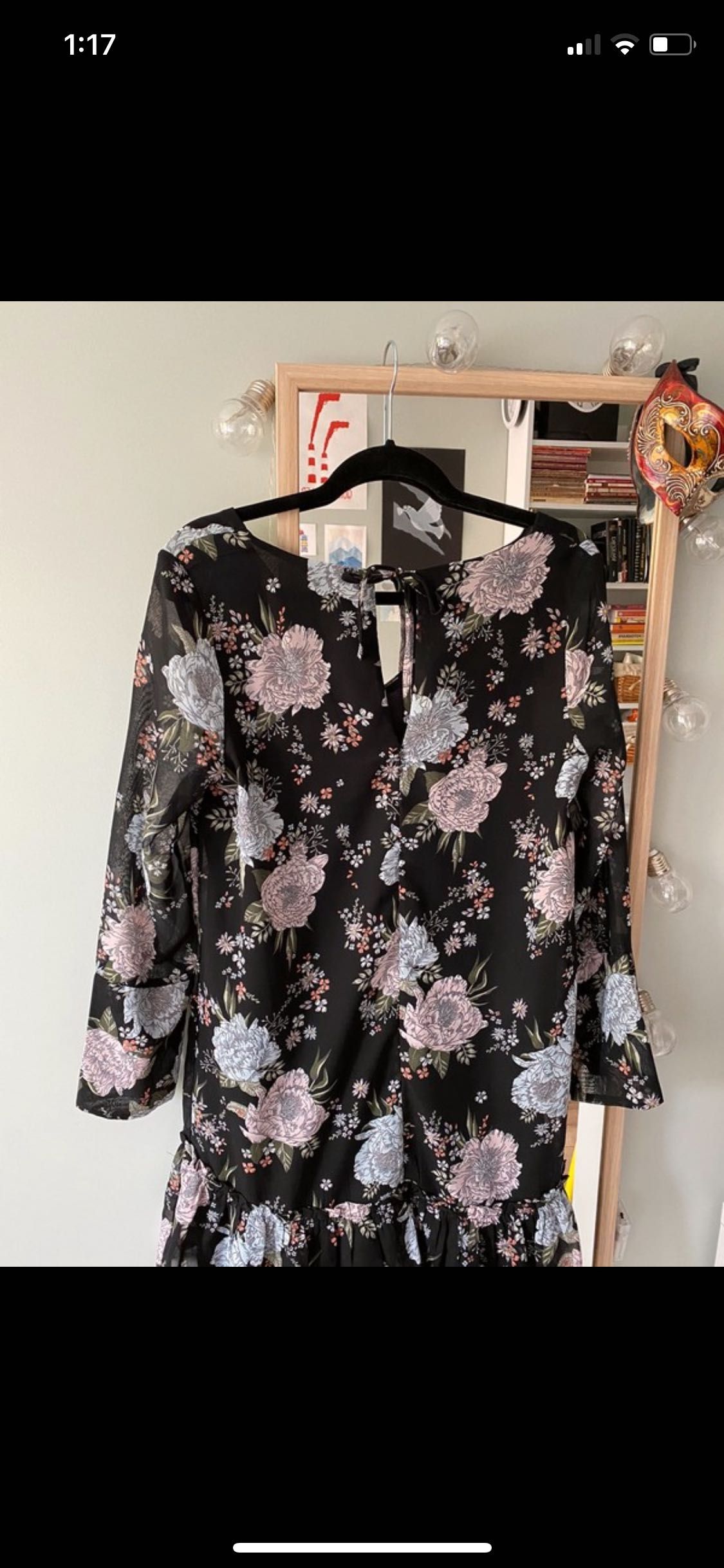 Czarna sukienka z falbanką w kwiaty H&M