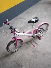 Linda bicicleta para criança