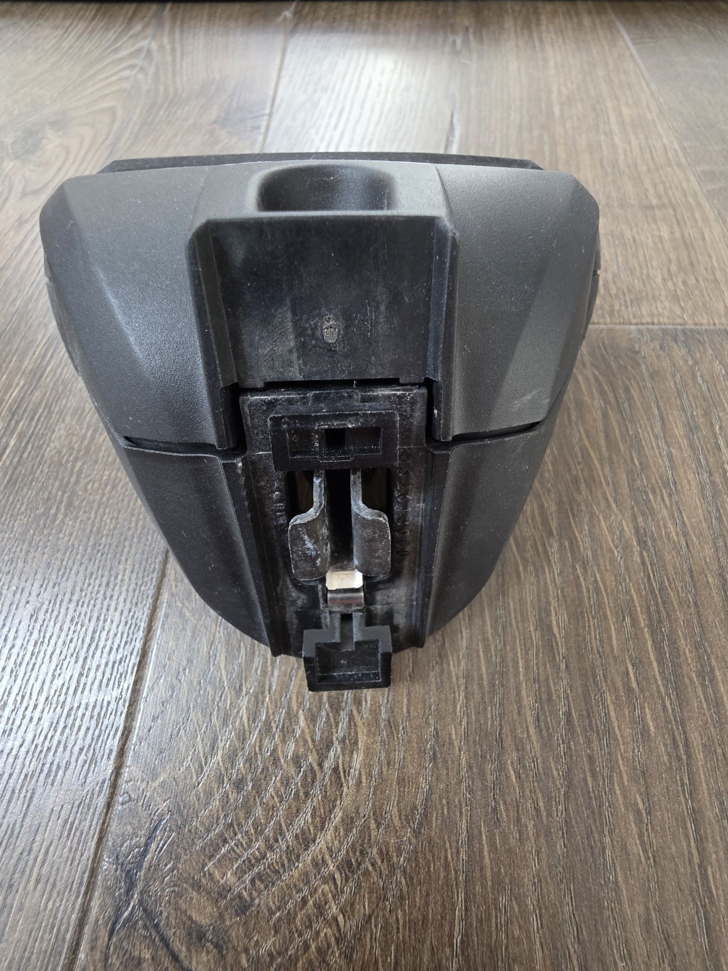 Thule stopy 753/460 ( Fixpoint 710700 )  oraz SquareBar