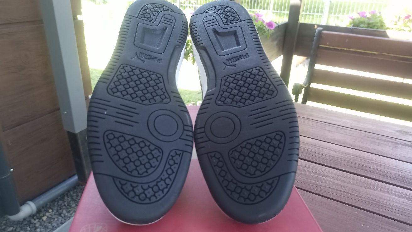 Buty Puma Rebound V6 45/29,5 cm
