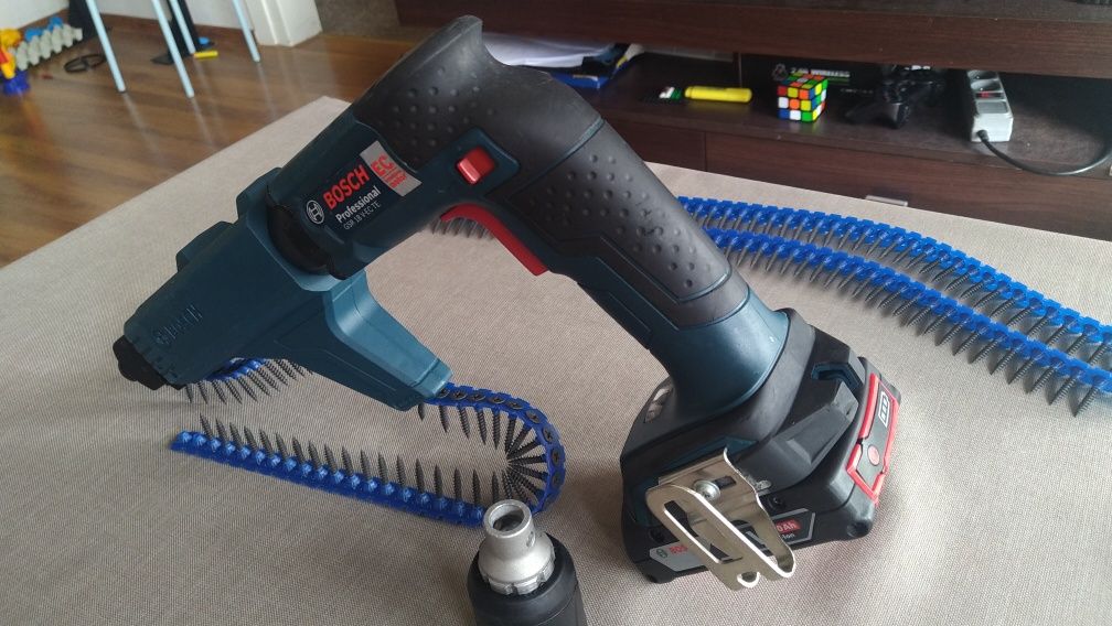 Bosch GSR 18 V-EC TE Wkrętarka do regipsow z magazynkiem głowicą