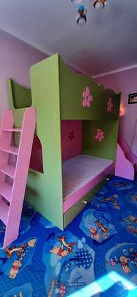 zestaw mebli BabyBest: łóżko piętrowe, komoda, drabinka, skrzynia