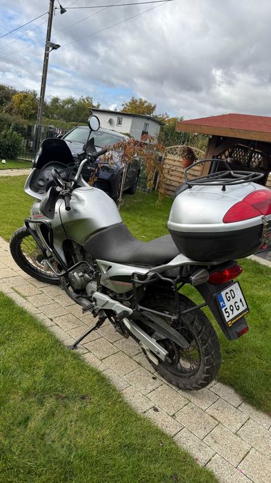Honda Transalp Xl 650V w dobrym stanie
