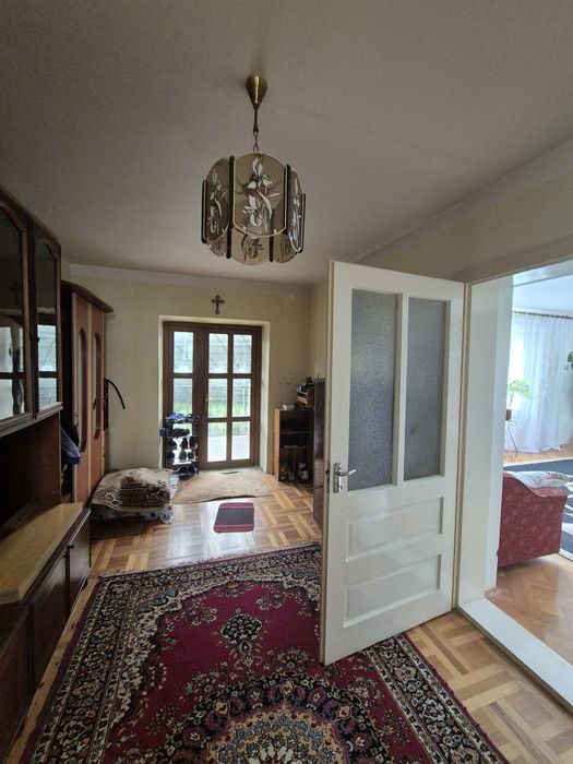 Здається в оренду кімната  у 3х кім-ній  квартирі