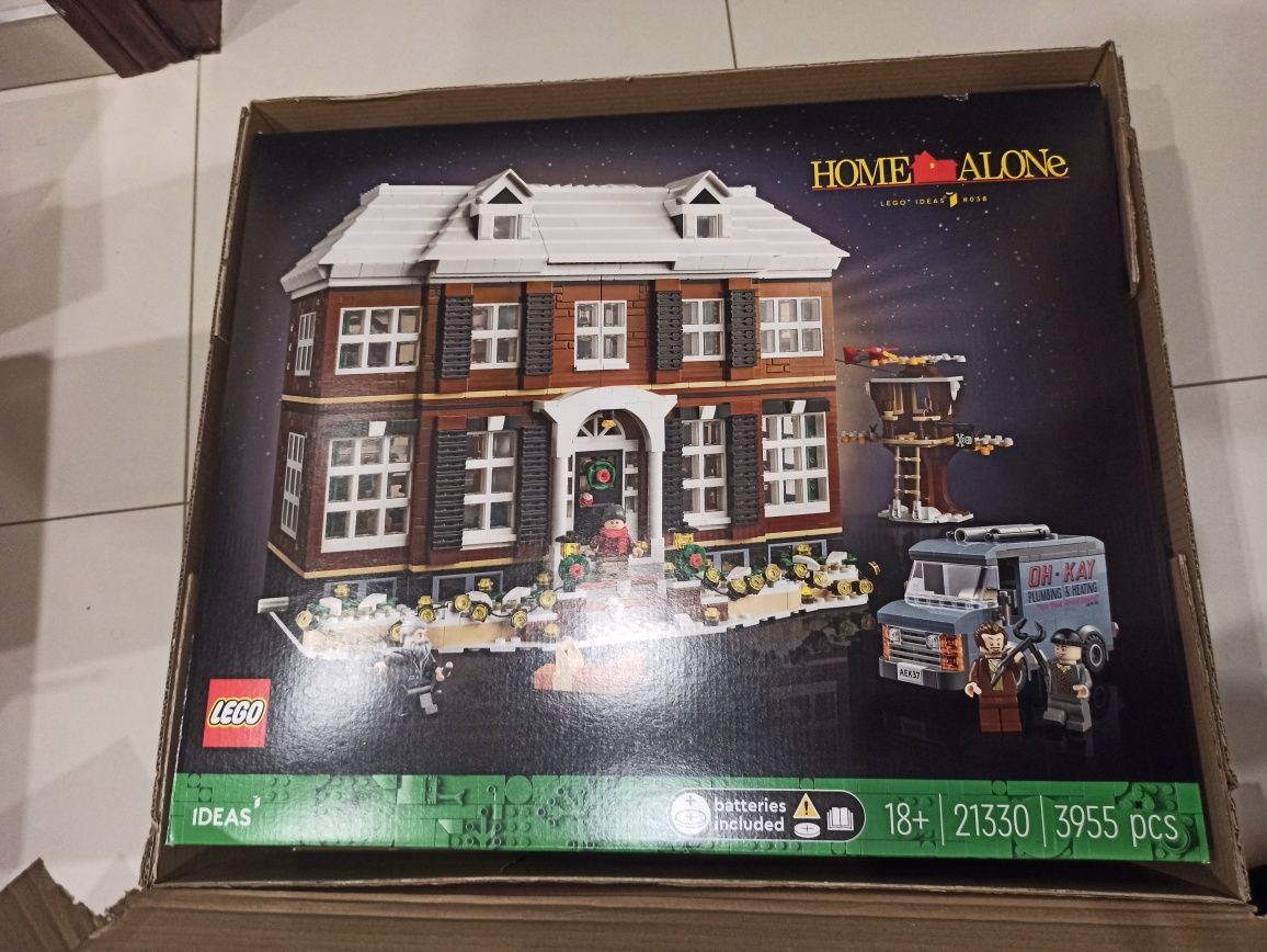LEGO Ideas 21330 Kevin sam w domu