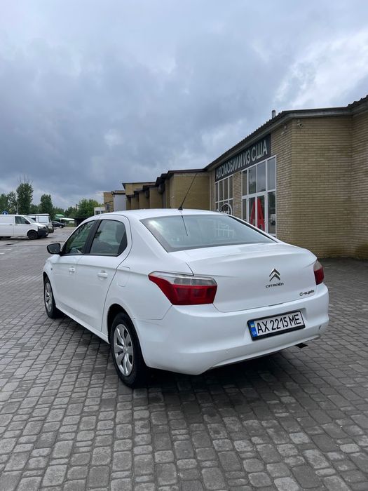 Продам авто на полном ходу , установлен хороший газ