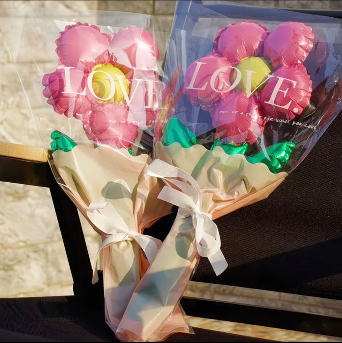 Повітряні кульки квіти. Букет квітка. Подарунок на свята.