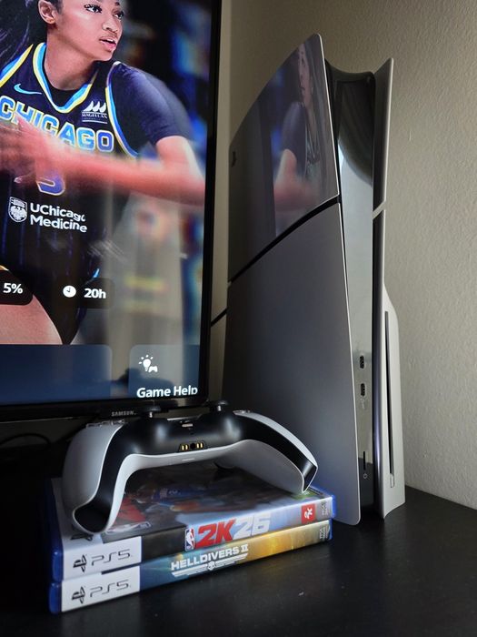 Playstation 5 Slim Disc Version + NBA2k25 + Helldivers 2