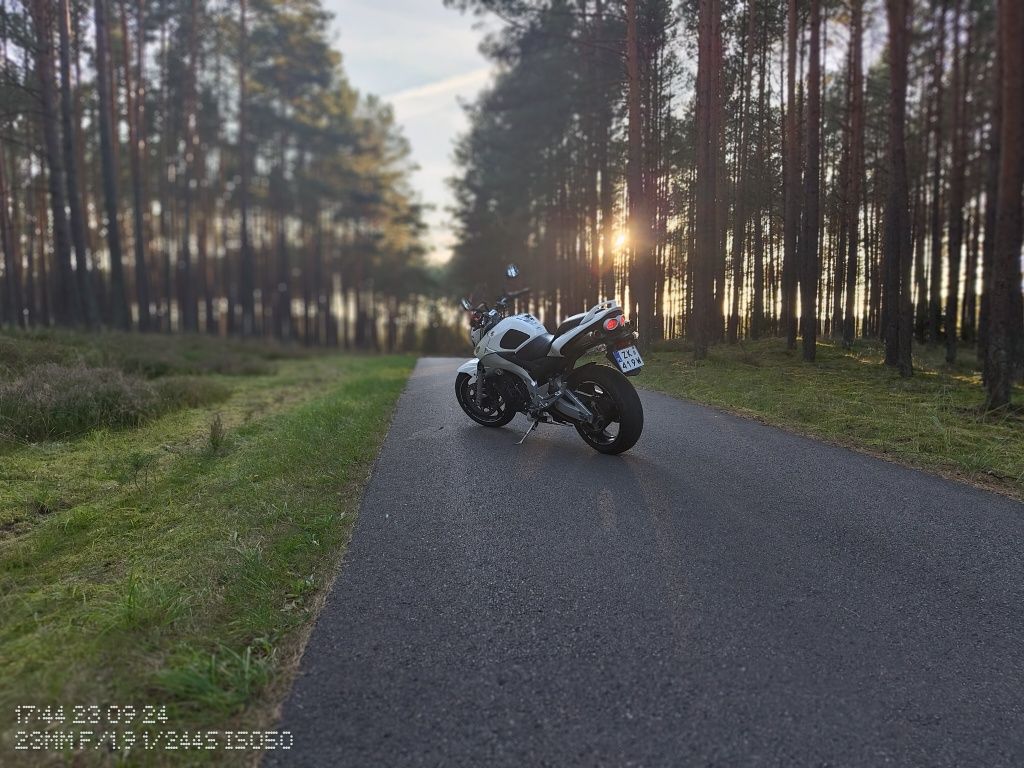 Suzuki  gsr  600