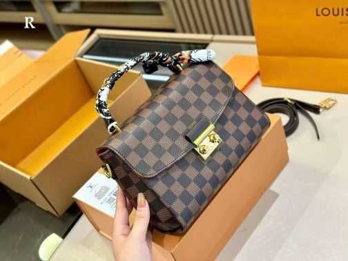 Torebka damska elegancka Louis vuitton 540-11