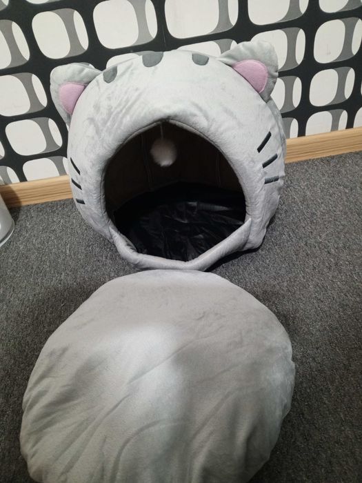 Лежак-будиночок для невеликої кішки або собачки