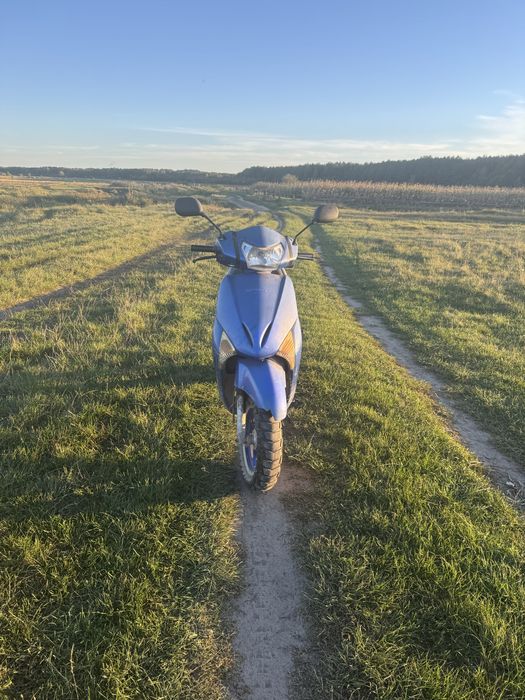 Продам скутер на ходу з документами