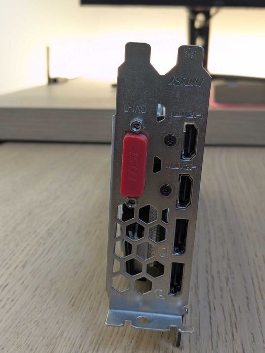 MSI Radeon RX 580 ARMOR 8G OC - 8GB VRAM - Excelente para Gaming 1080p