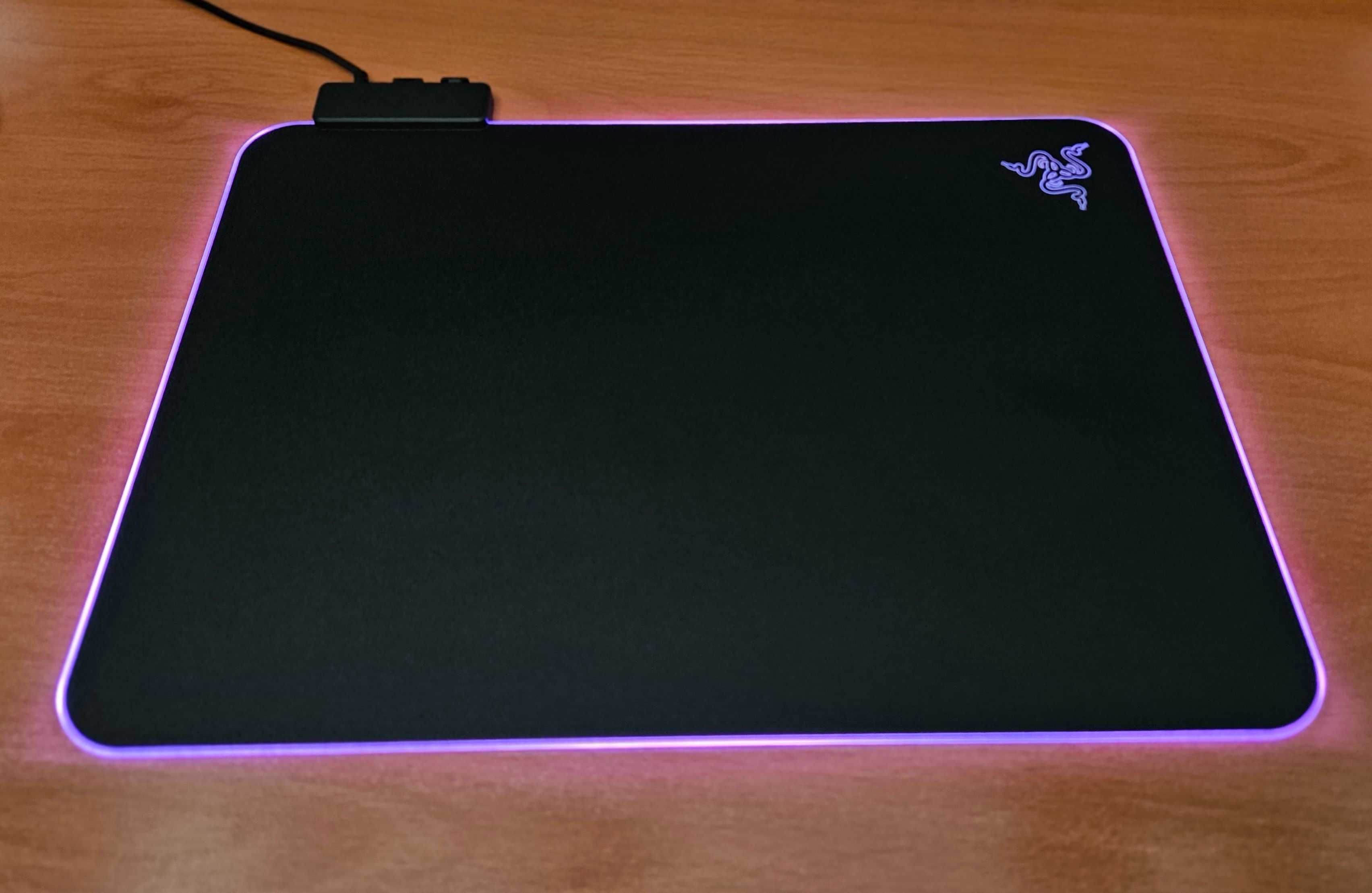 podkładka pod mysz Razer Firefly V2 Hard, RGB Chroma