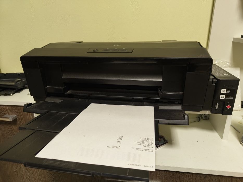 Принтер А3 формату Epson L1800