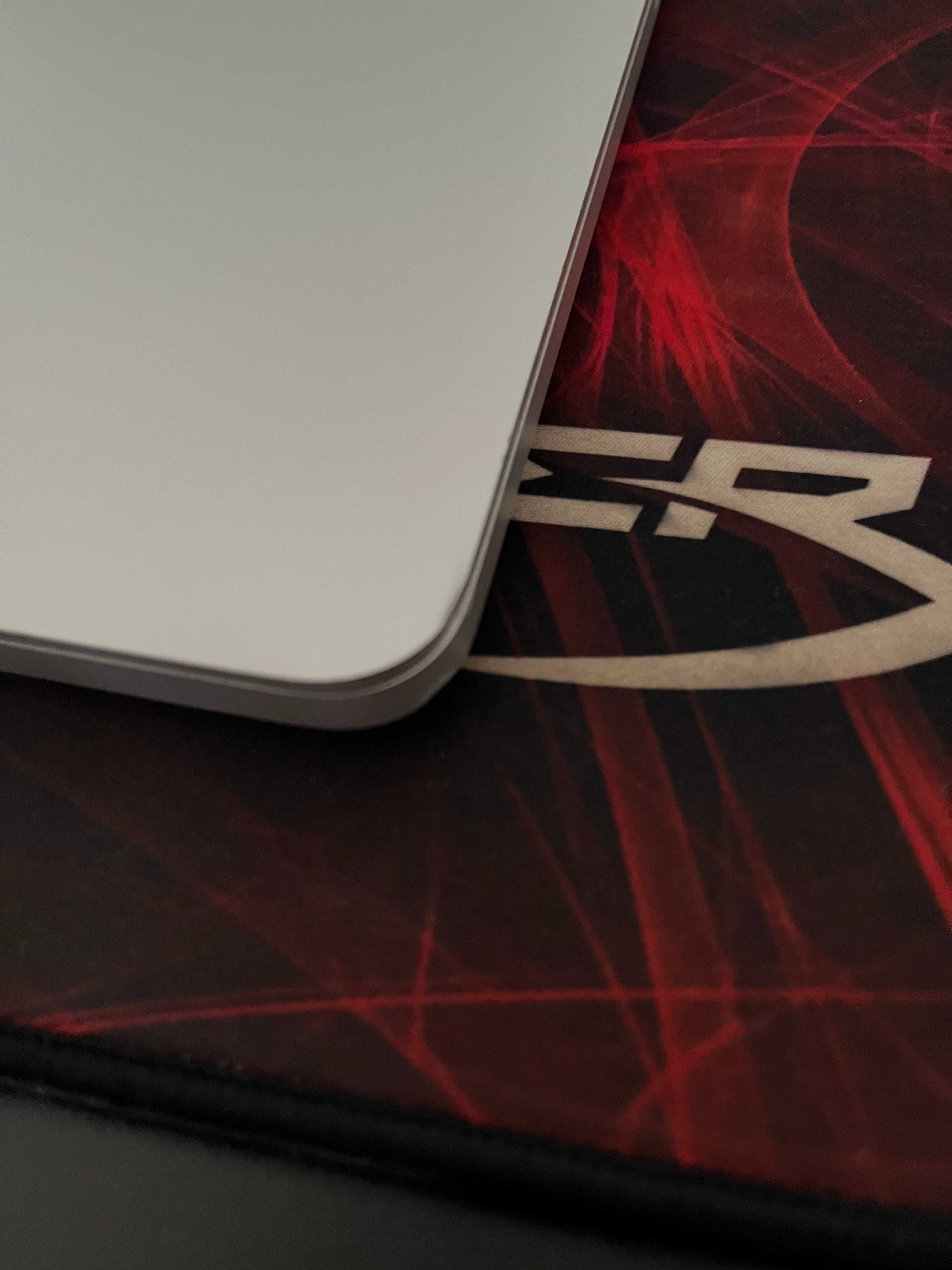 MacBook Pro 13" Retina - MacOS Sequoia
