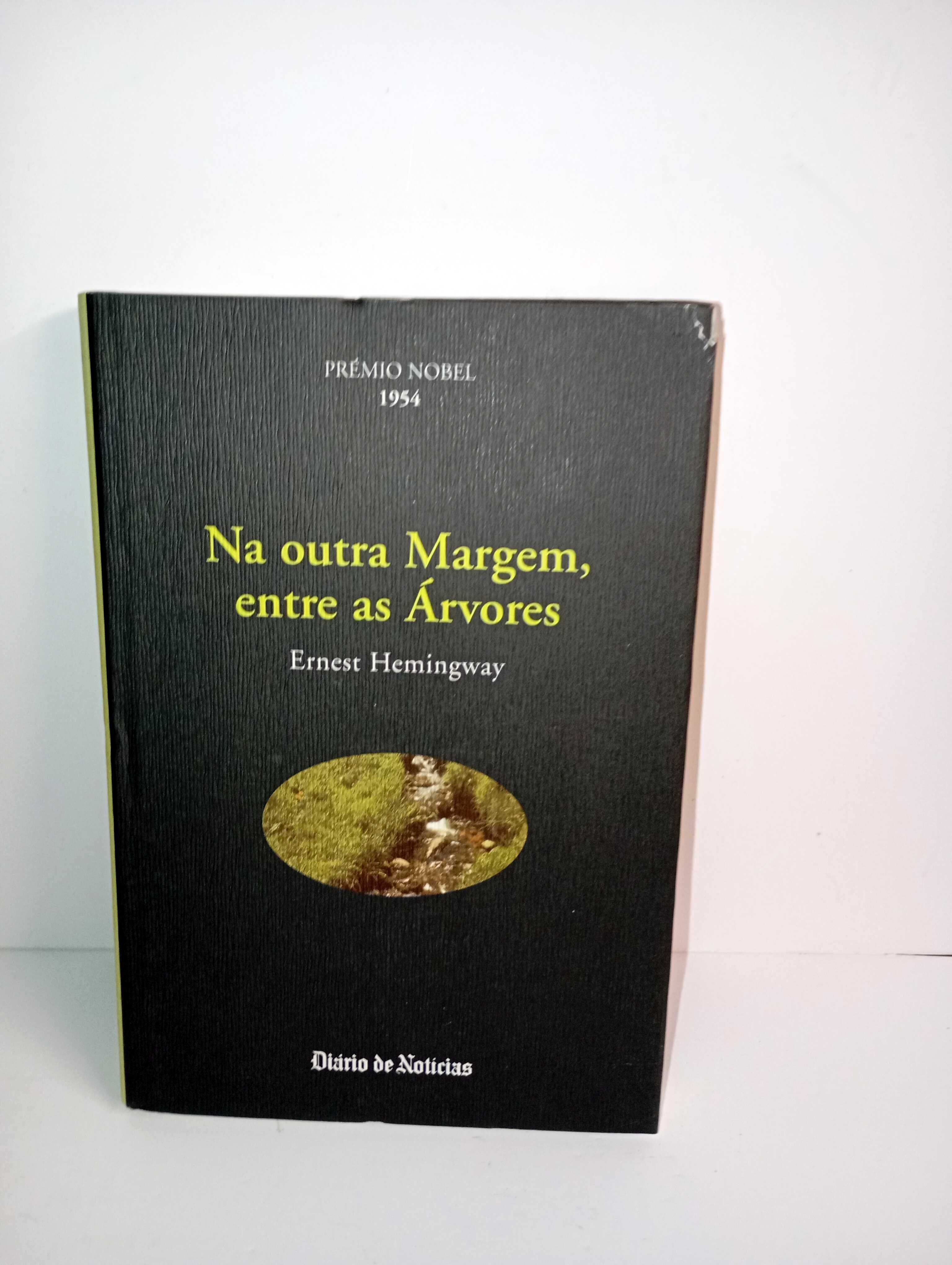 Na outra margem, entre as árvores «Prémio Nobel» do Diário de Notícias