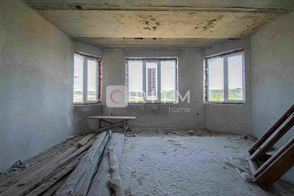 Будинок 200 м2  за вул. Топольна (м. Бережани)