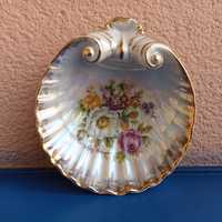 Concha em porcelana Artibus motivo floral