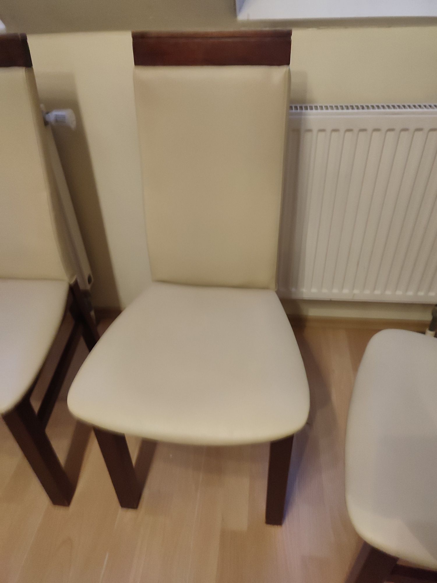 Krzesło/krzesła drewniane