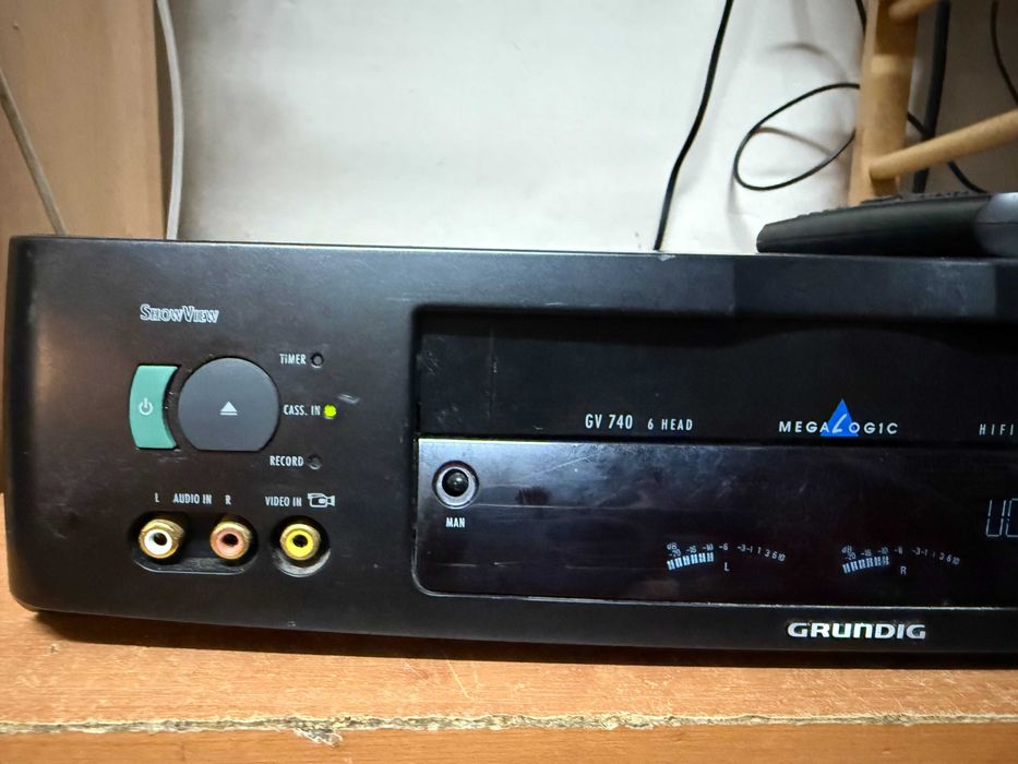 Magnetowid VHS Grundig GV 740 HI-FI stereo pilot