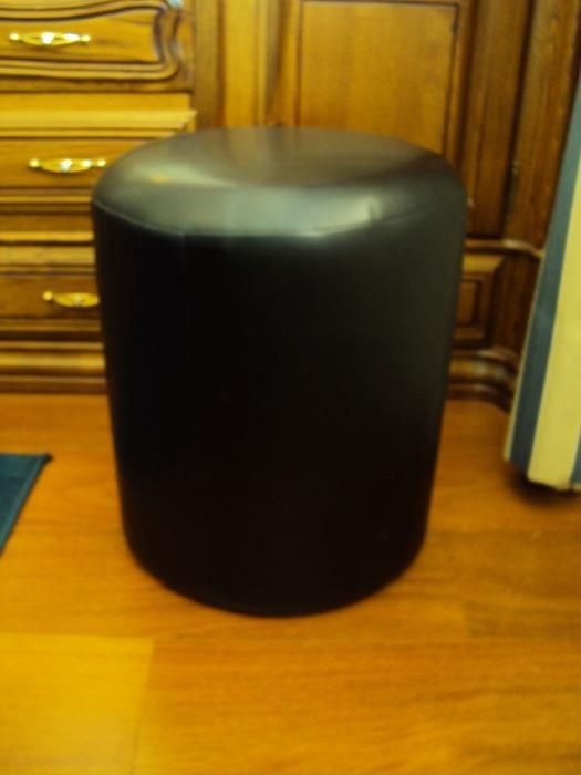 Pouf / banco cor preto
