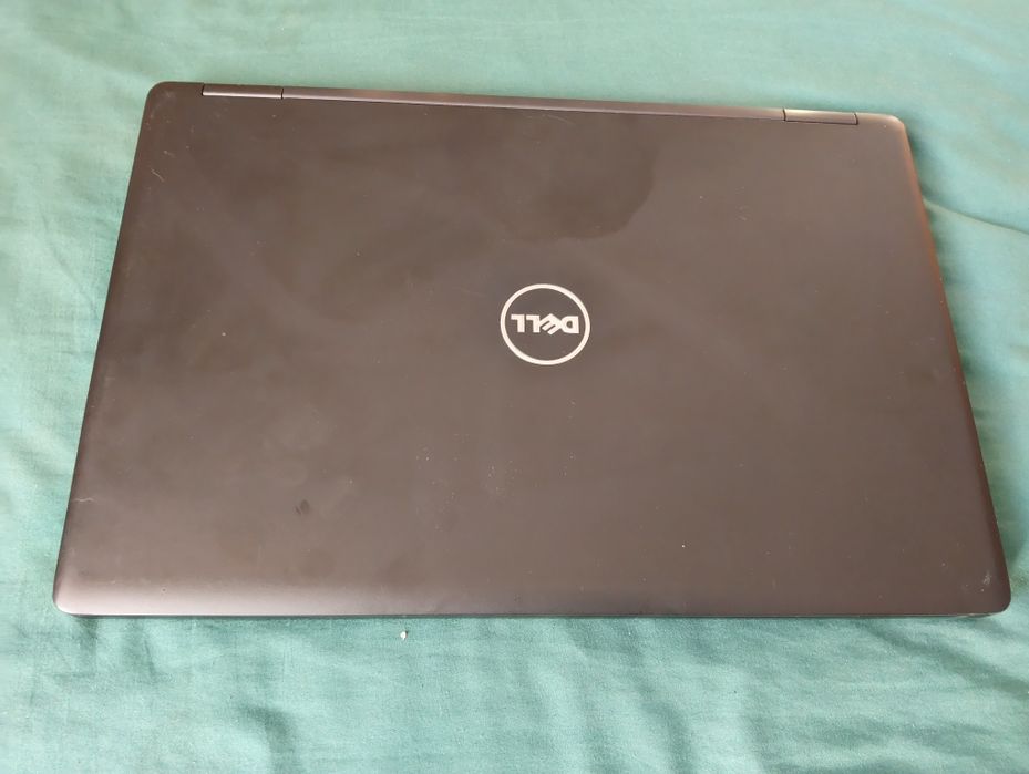 Laptop Dell i3/8GB/256GB SSD/Win 10 Pro