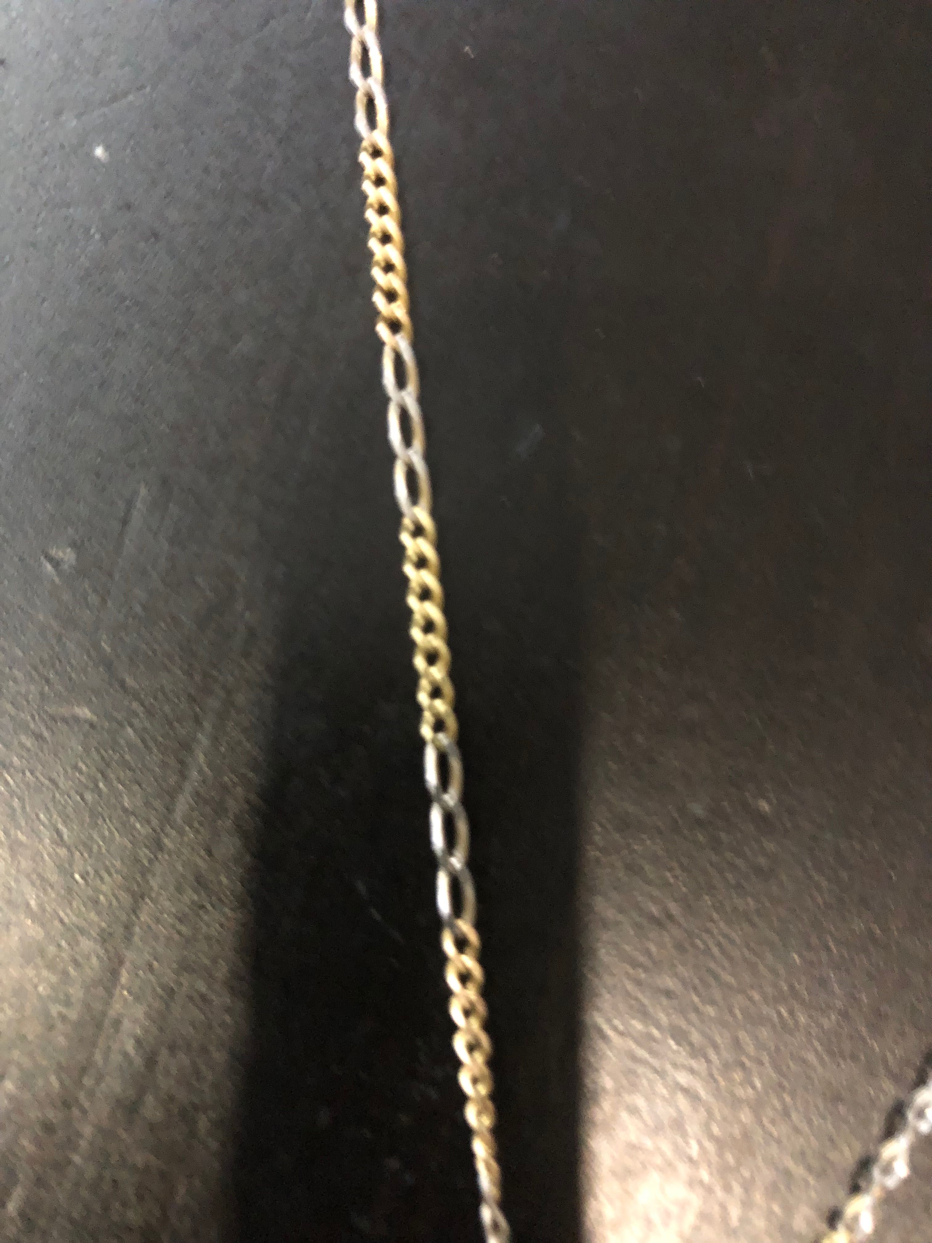 Corrente de ouro amarelo e ouro branco 18k  7,9g