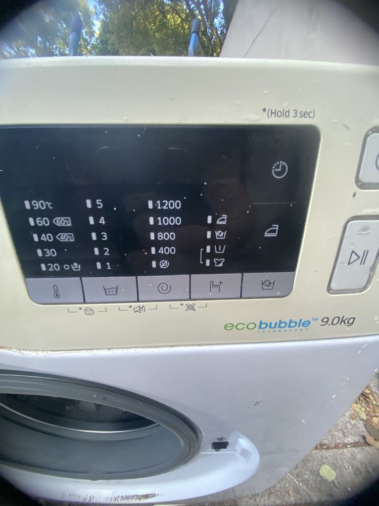 Maquina de lavar roupa marca samsung de 9 kg 140euros a funcionar bem