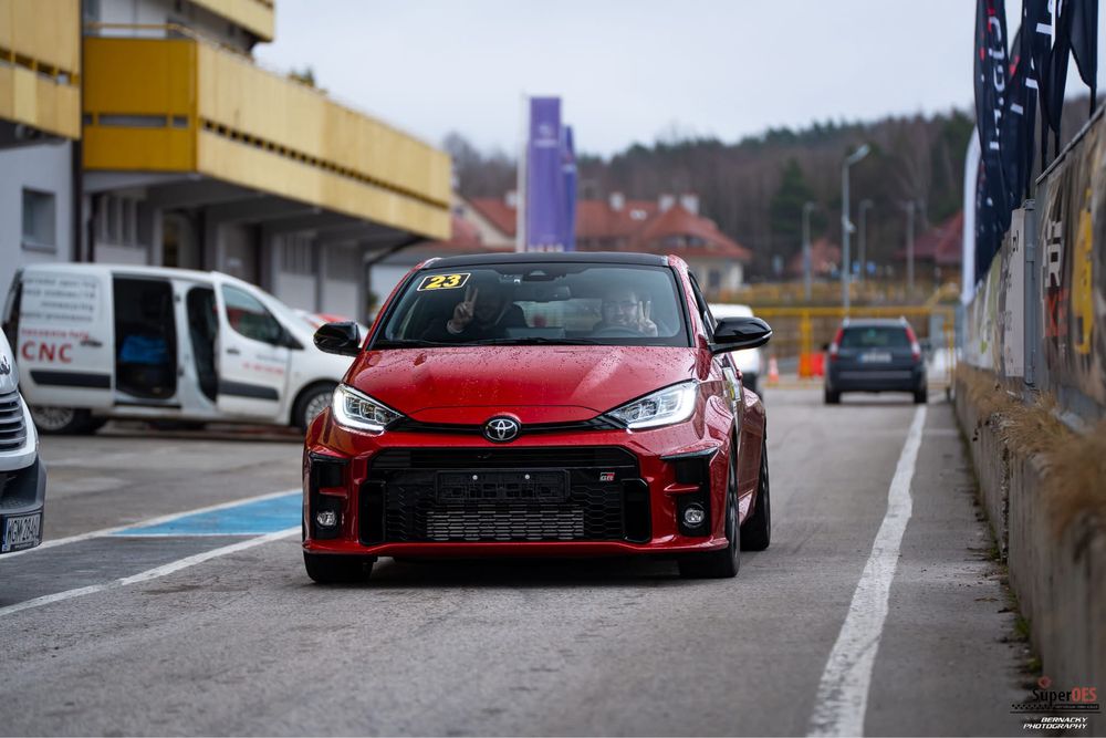 Toyota GR Yaris- Wynajem na tor Track Day Super Oes Kielce Łódź Modlin