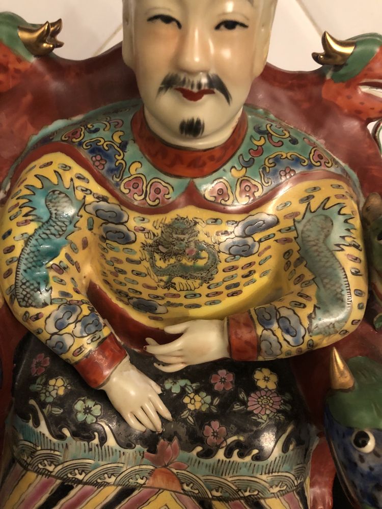 Escultura imperador China