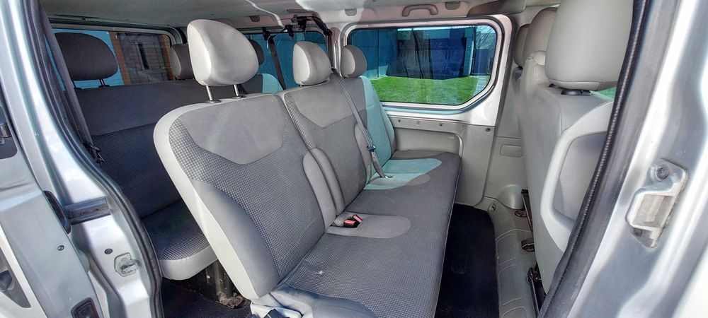 Opel Vivaro 2.0/ 9 osobowy