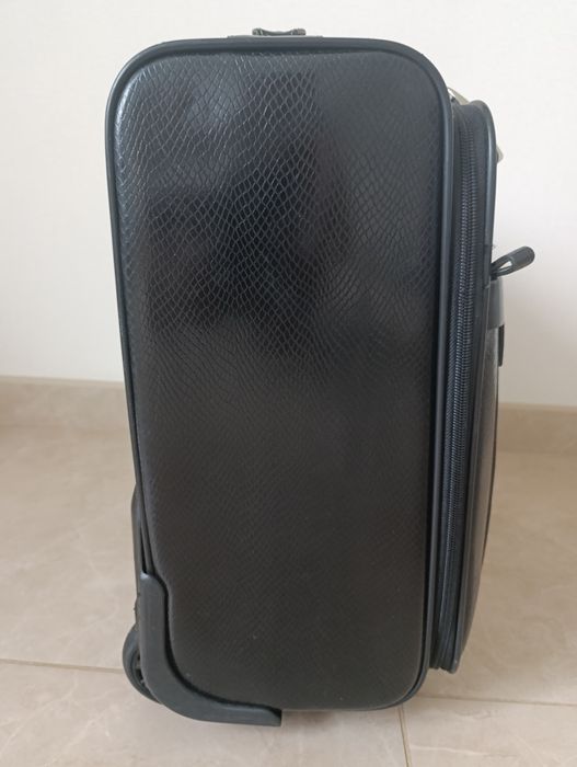 Чемодан кожаный MONTBLANC дорожный.