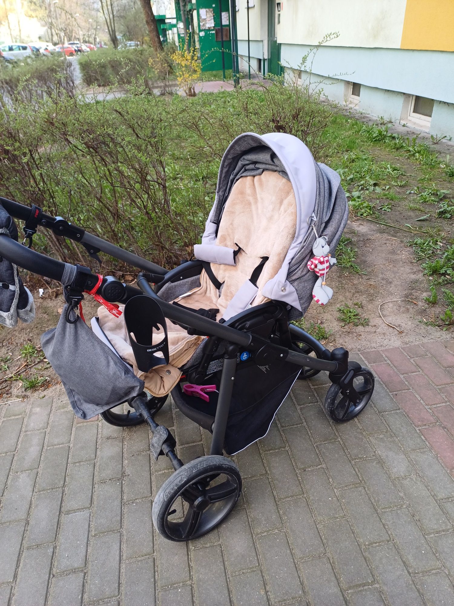 Bebetto voulcano 2w1 + maxi cosi cabriofix