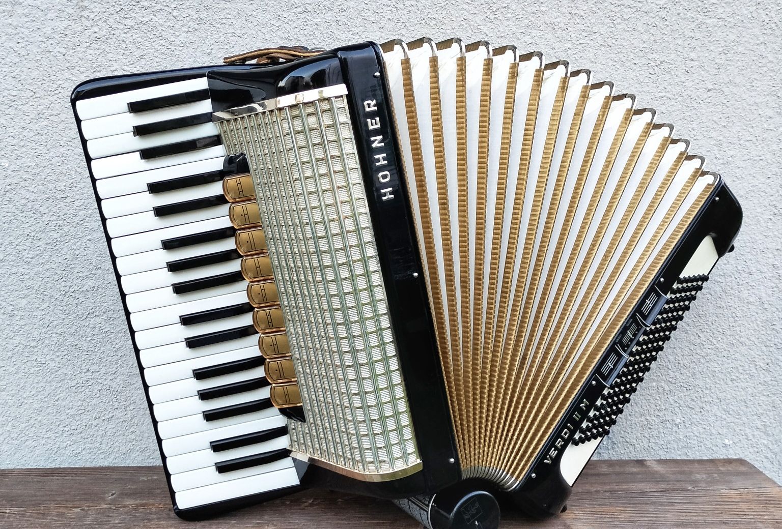 Akordeon Hohner Verdi II M 96 basów