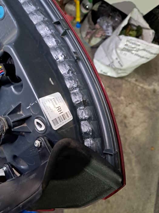 Переобладнання задніх ліхтарів Ford Fusion USA на Європу