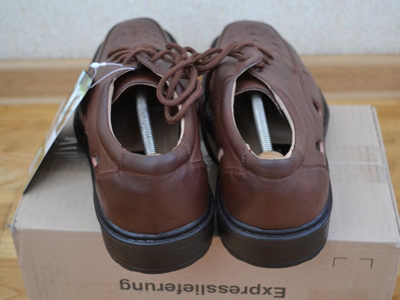 Летние мужские туфли мокасины размер 44 новые по стельке 29 см.