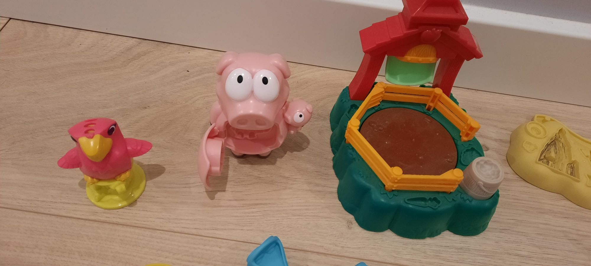 Foremki play doh ciastolina świnka wyciaskanie