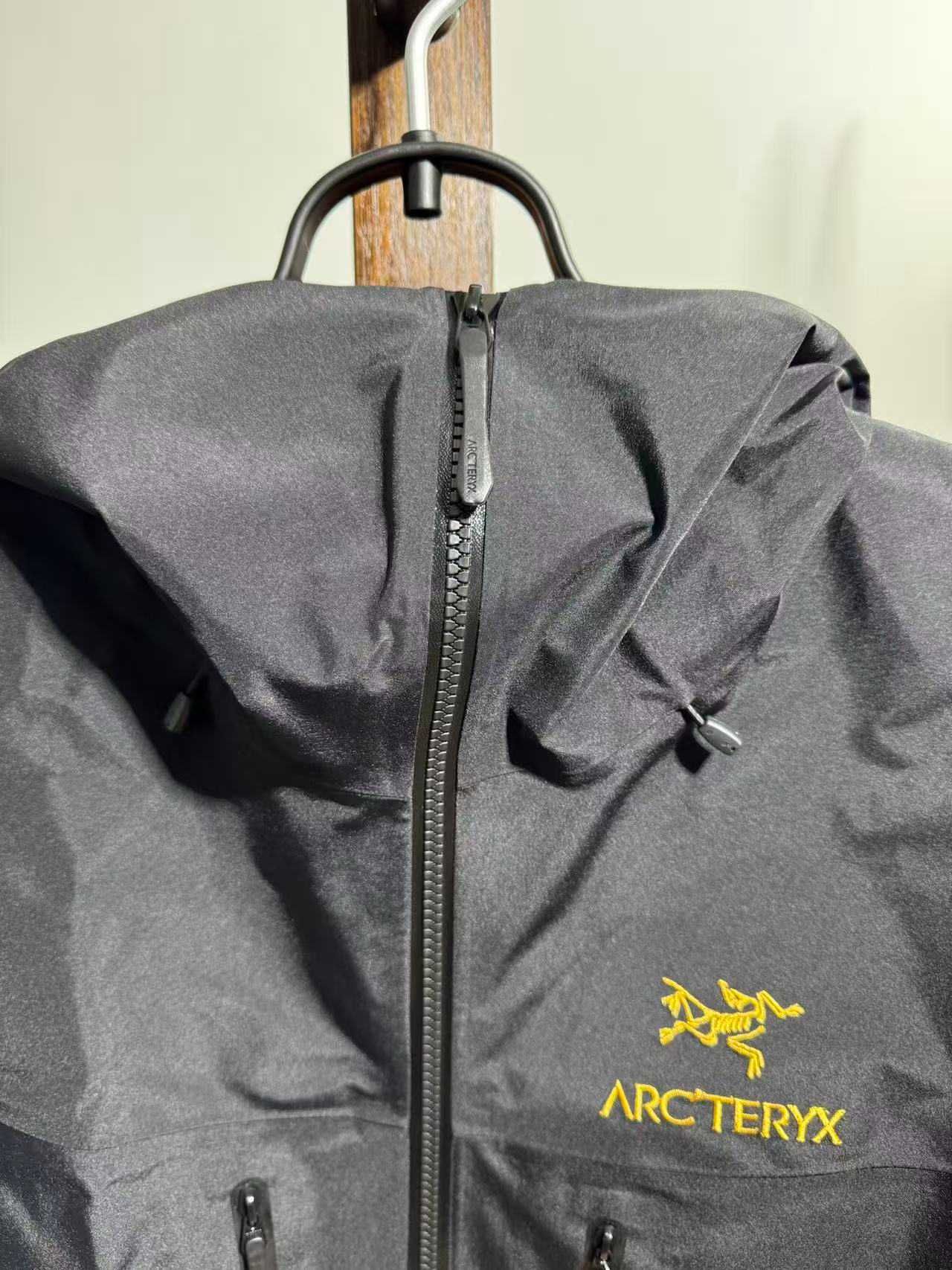 Arcteryx ALPHA - jacta impermeável, vários tamanhos disponíveis