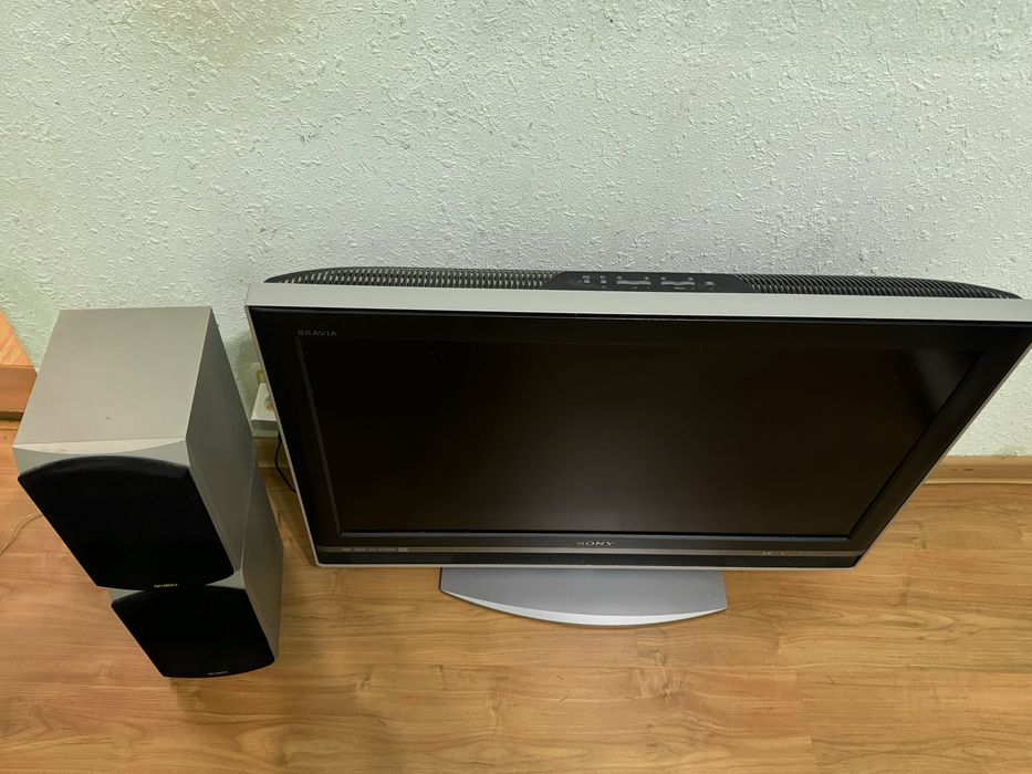 Телевізор Sony KDL-32V2000 + колонки SVEN BF-11