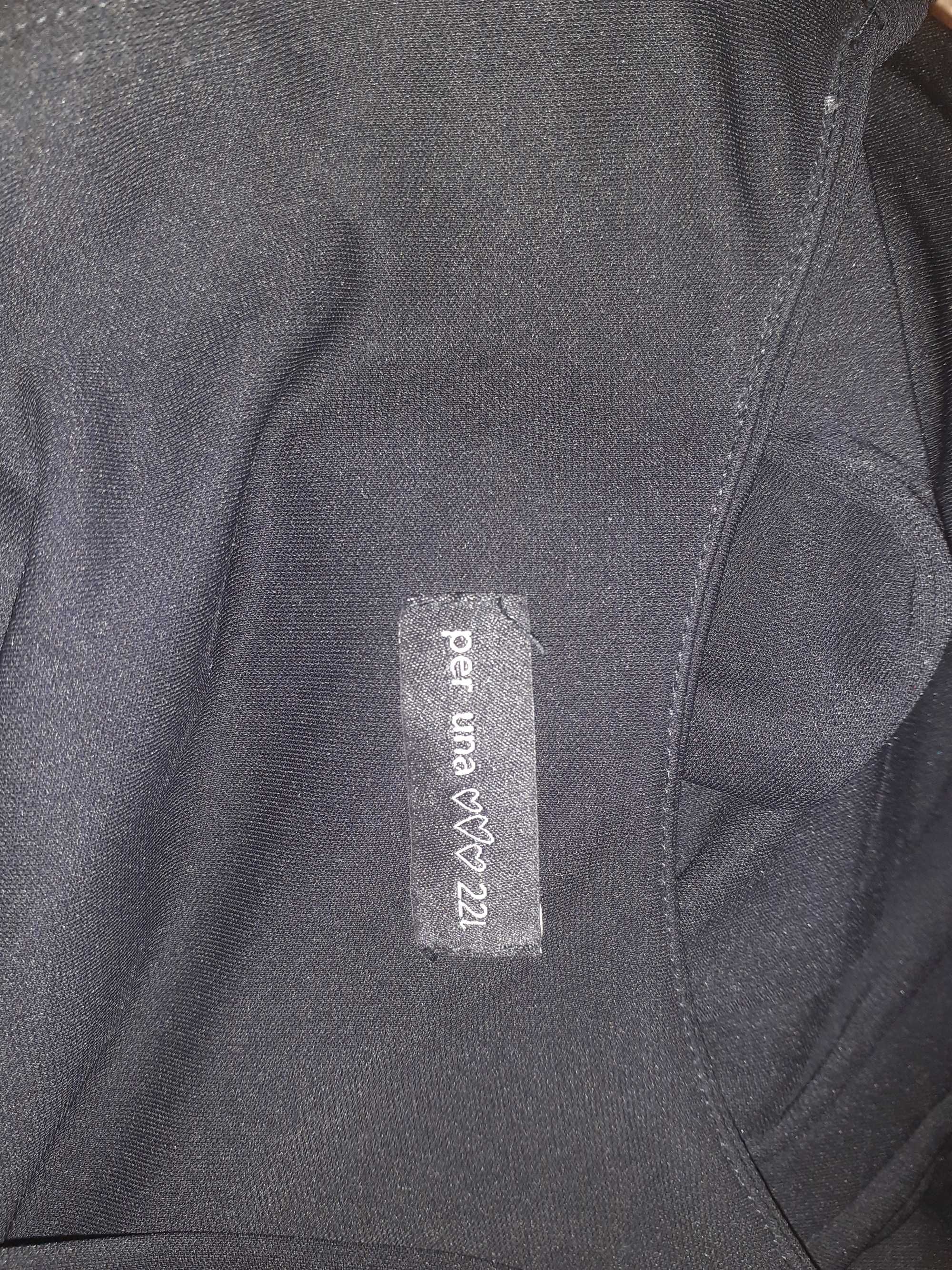 Wieczorowa sukienka lejąca wyszczuplająca plus size 50 52